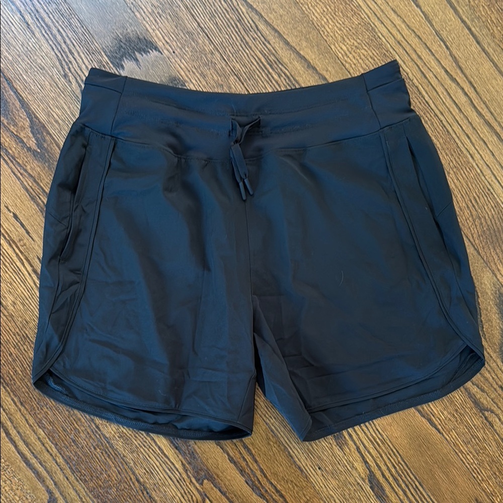 B7 Baleaf Women's Large Black Athletic Shorts